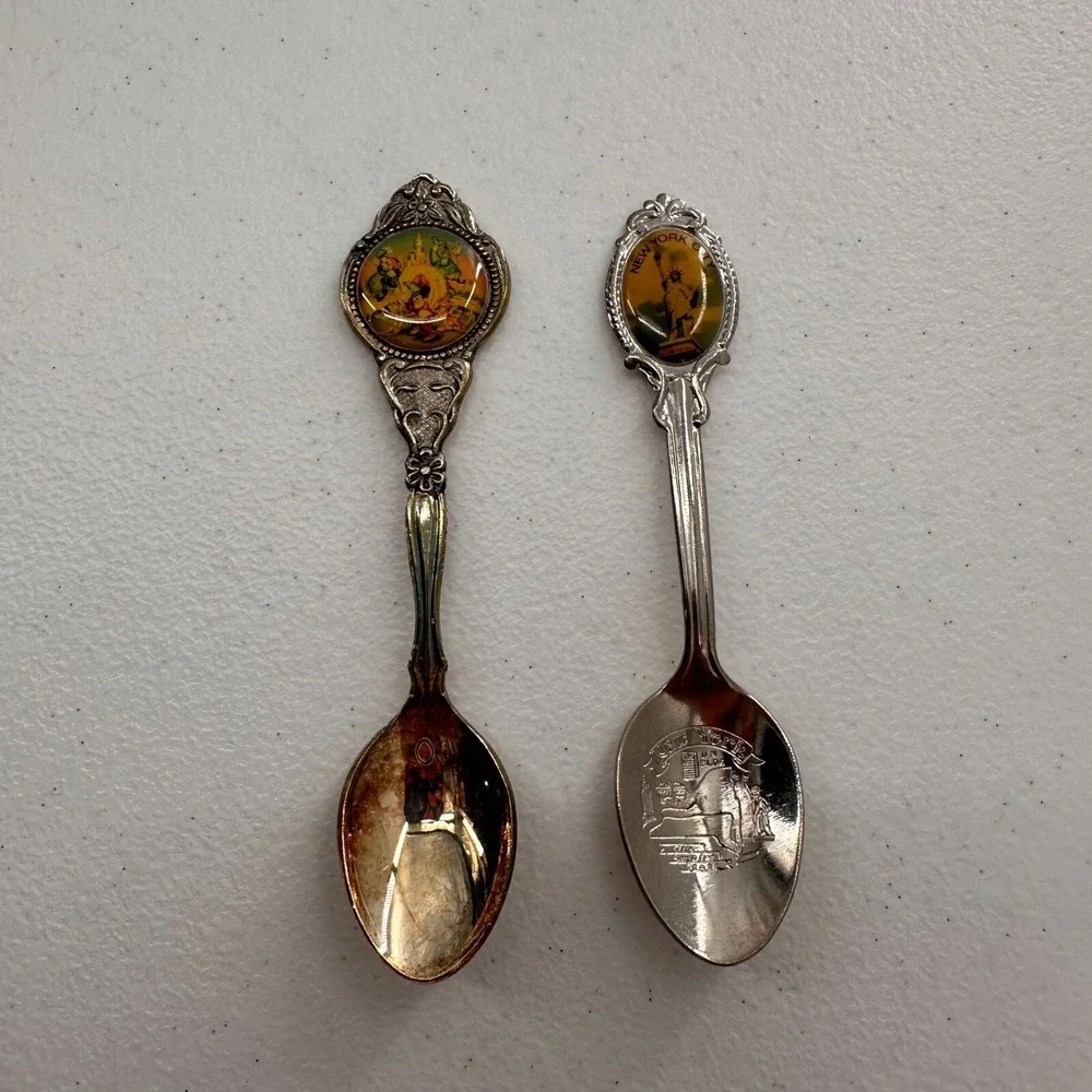 Set Of 2 Silver Plated Collectible Spoons Disney New York City‎ Souvenir liberty